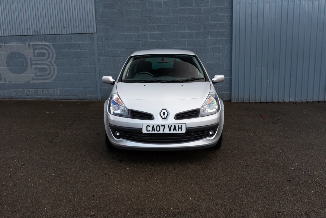 2007 Renault Clio 3rd Gen - Image 3 of 31