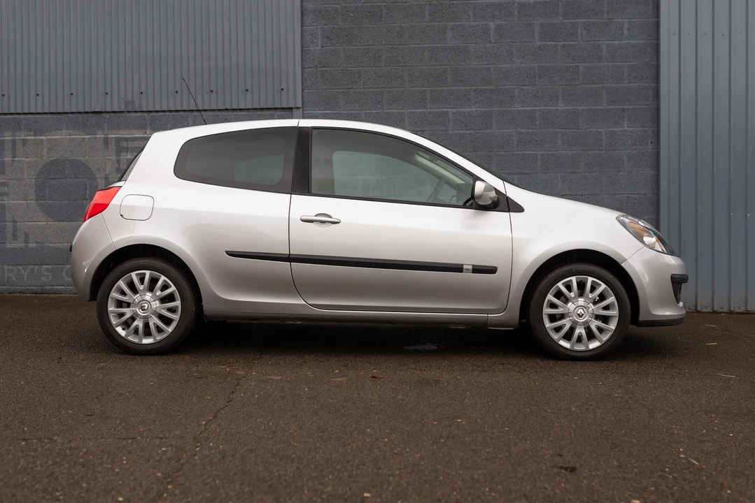2007 Renault Clio 3rd Gen - Image 5 of 31