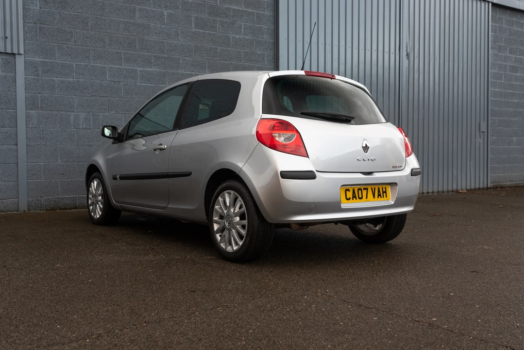 2007 Renault Clio 3rd Gen - Image 8 of 31