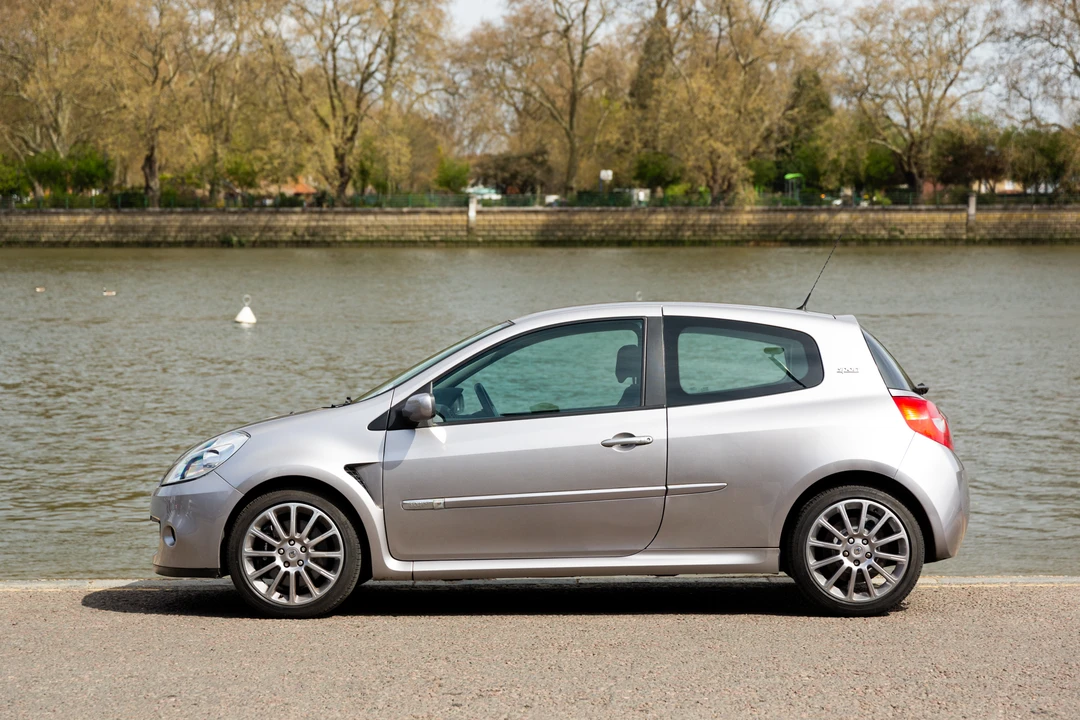 2007 Renault Clio 3rd Gen - Image 8 of 31