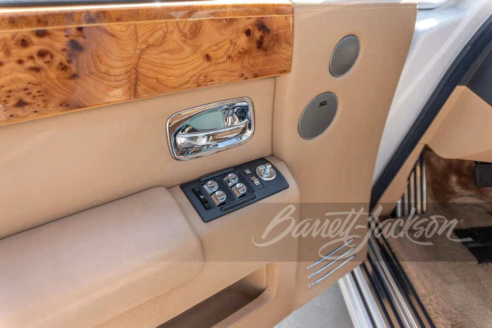 2007 Rolls-Royce Phantom VII - Image 6 of 29