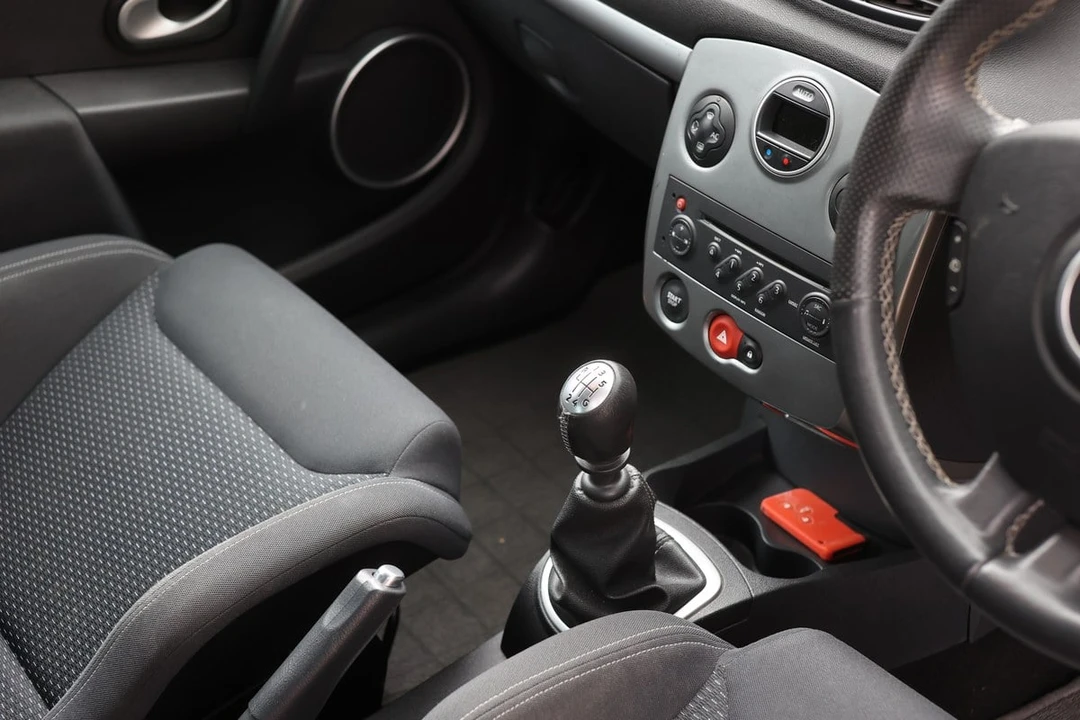 2007 Renault Clio 3rd Gen - Image 24 of 30
