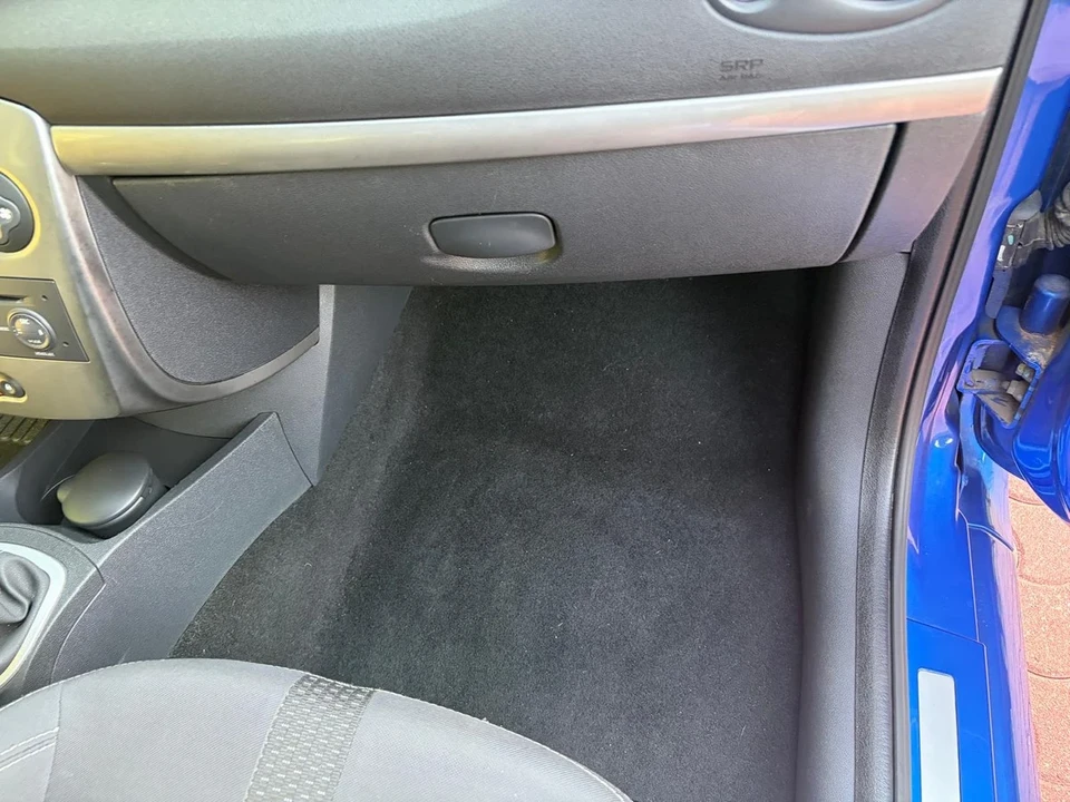 2007 Renault Clio 3rd Gen - Image 18 of 30