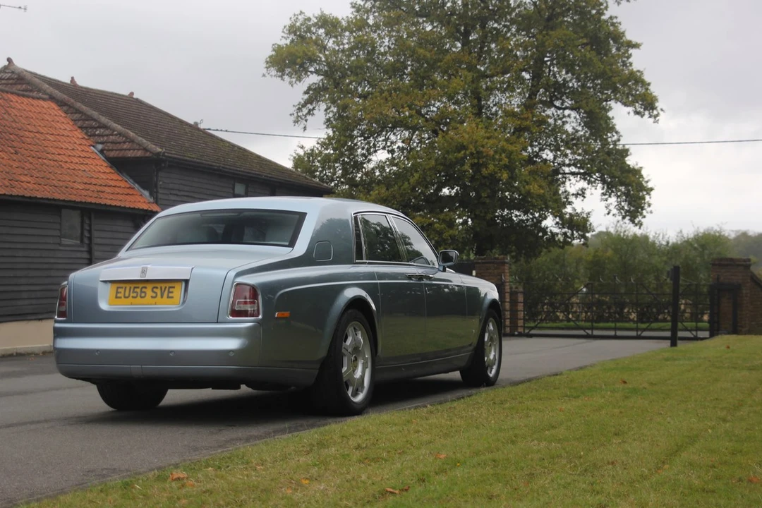 2007 Rolls-Royce Phantom VII - Image 17 of 30
