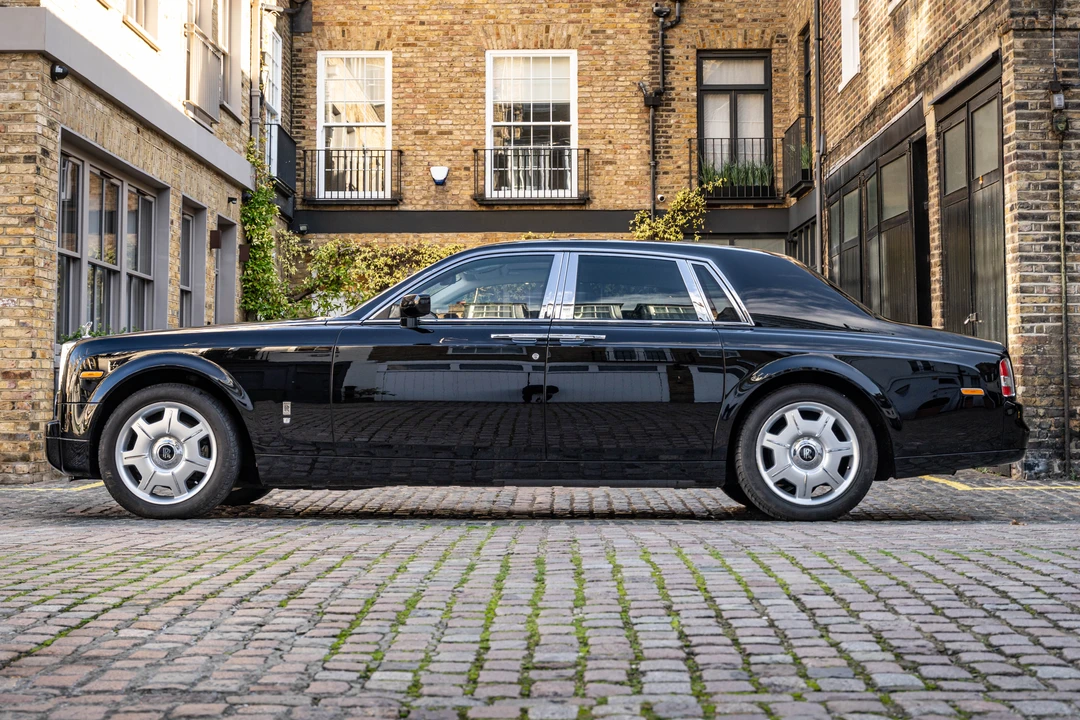 2007 Rolls-Royce Phantom VII - Image 8 of 31