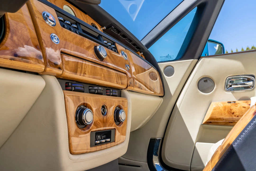 2007 Rolls-Royce Phantom VII - Image 19 of 31