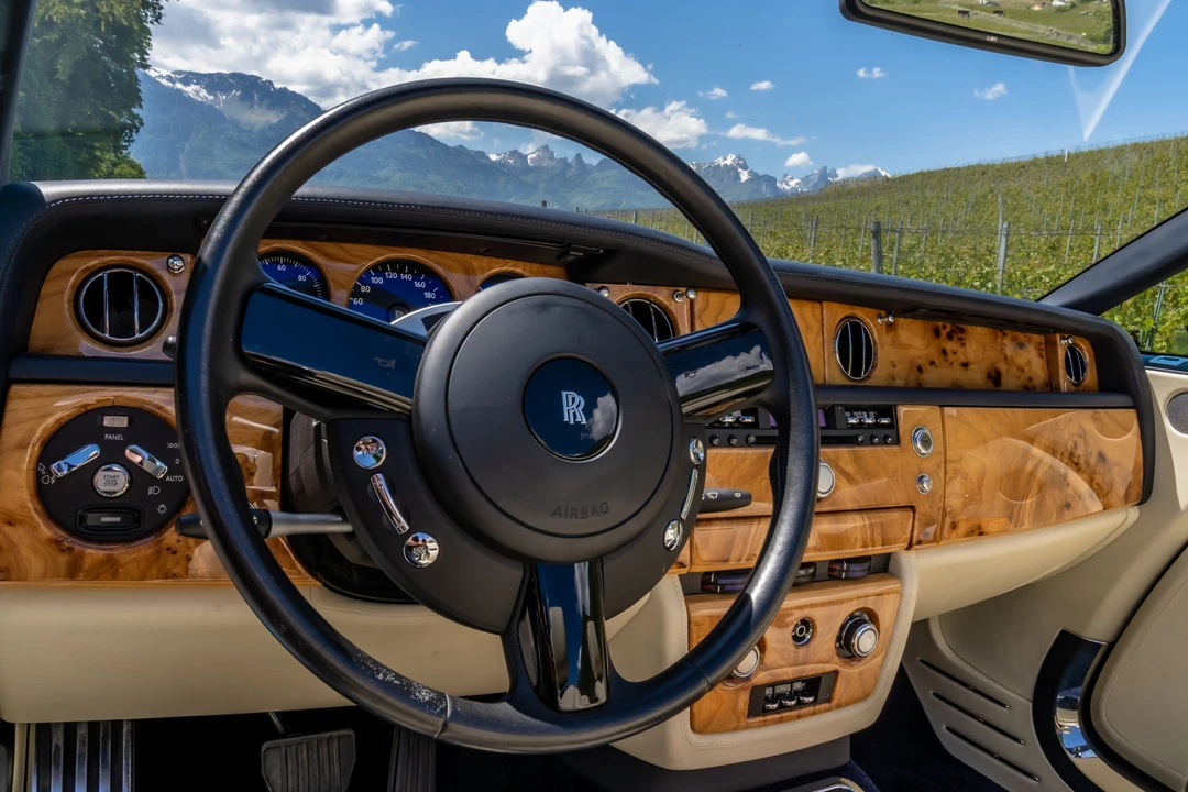 2007 Rolls-Royce Phantom VII - Image 18 of 31