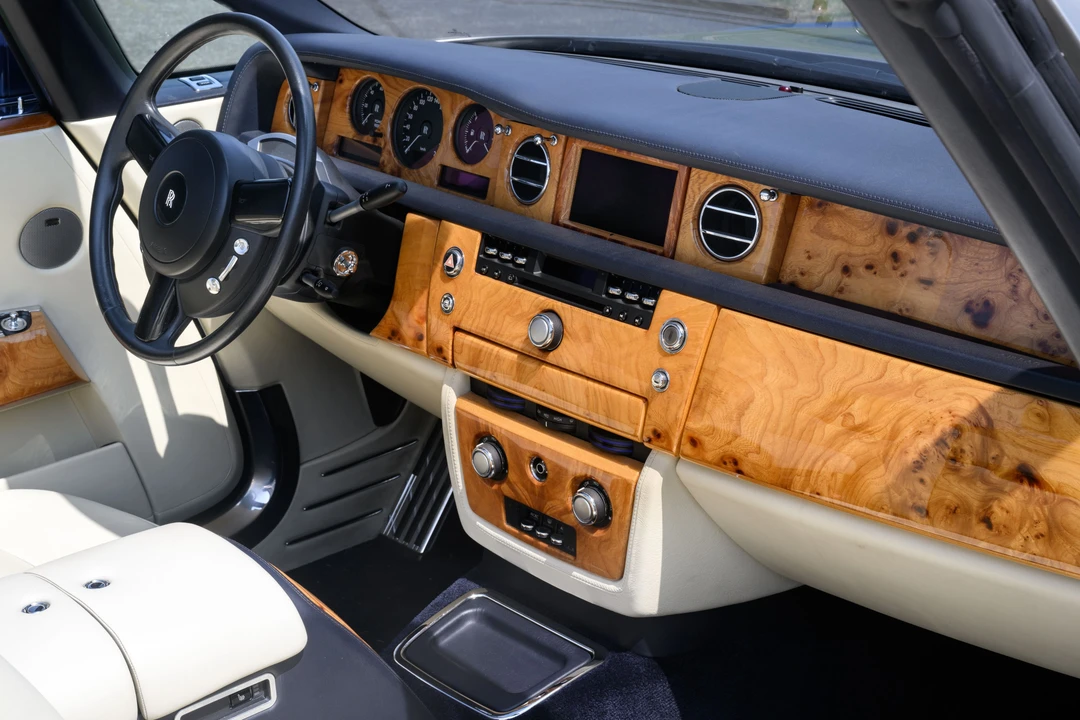 2007 Rolls-Royce Phantom VII - Image 18 of 31