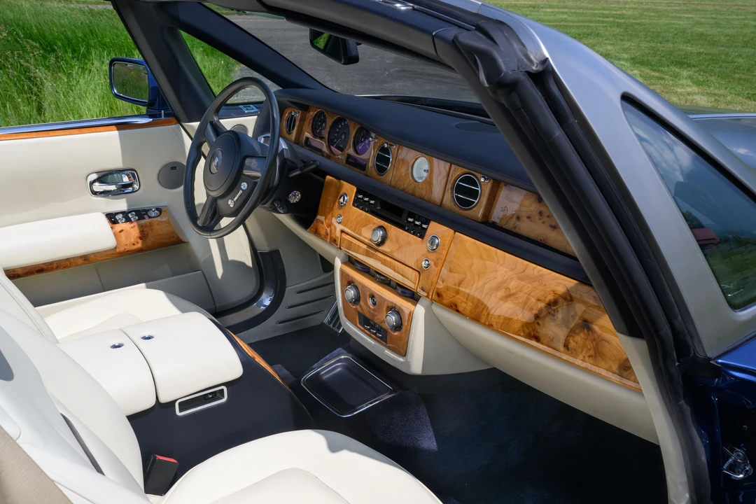 2007 Rolls-Royce Phantom VII - Image 17 of 31