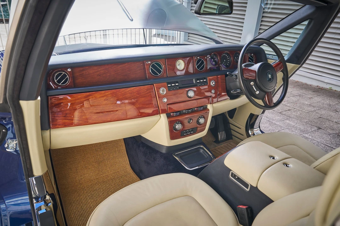 2007 Rolls-Royce Phantom VII - Image 14 of 31