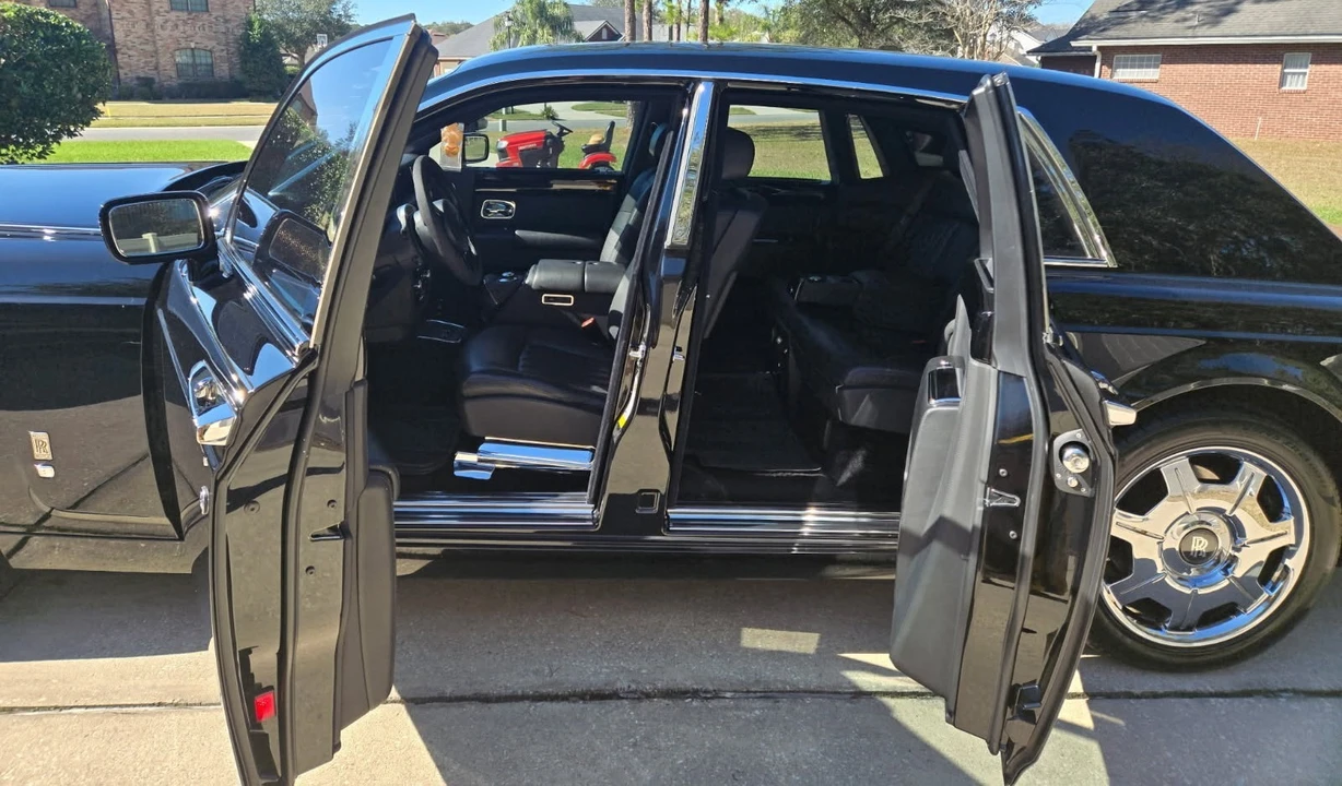 2007 Rolls-Royce Phantom VII - Image 8 of 8