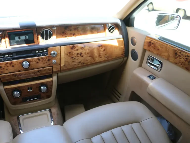 2007 Rolls-Royce Phantom VII - Image 17 of 31