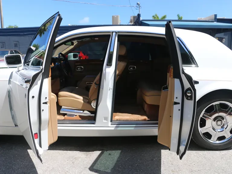 2007 Rolls-Royce Phantom VII - Image 26 of 31