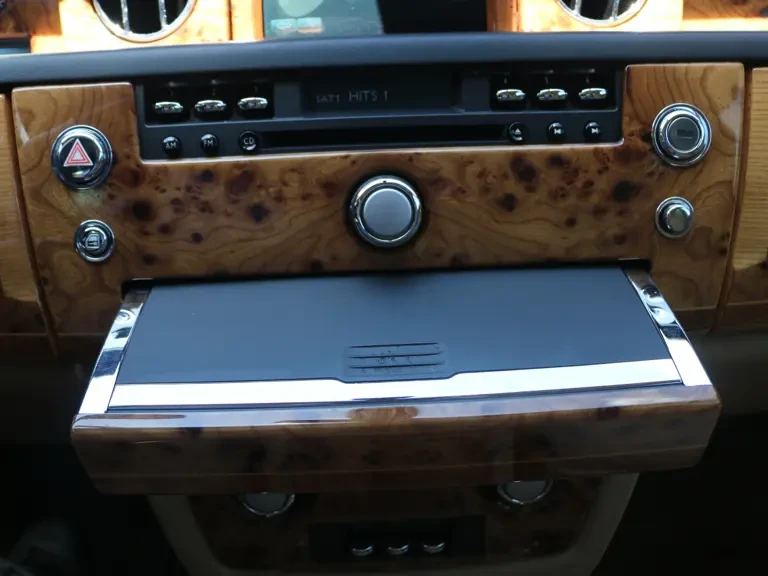 2007 Rolls-Royce Phantom VII - Image 15 of 31