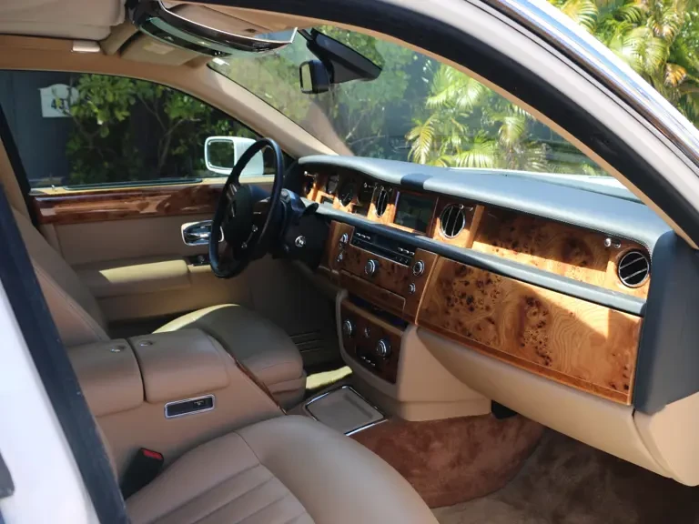 2007 Rolls-Royce Phantom VII - Image 11 of 31