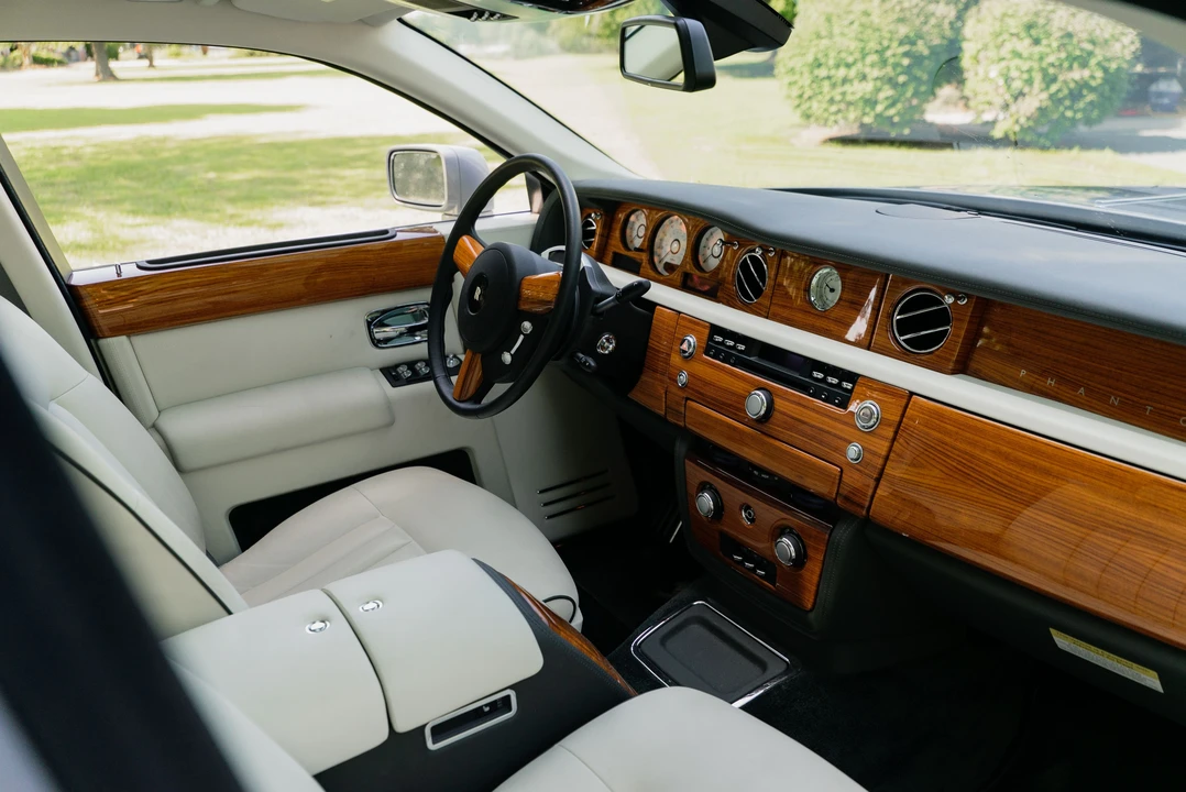 2007 Rolls-Royce Phantom VII - Image 29 of 31