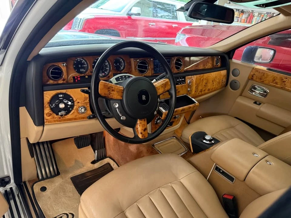 2007 Rolls-Royce Phantom VII - Image 4 of 16