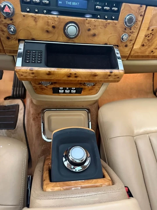 2007 Rolls-Royce Phantom VII - Image 14 of 16
