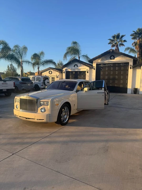 2007 Rolls-Royce Phantom VII - Image 13 of 17