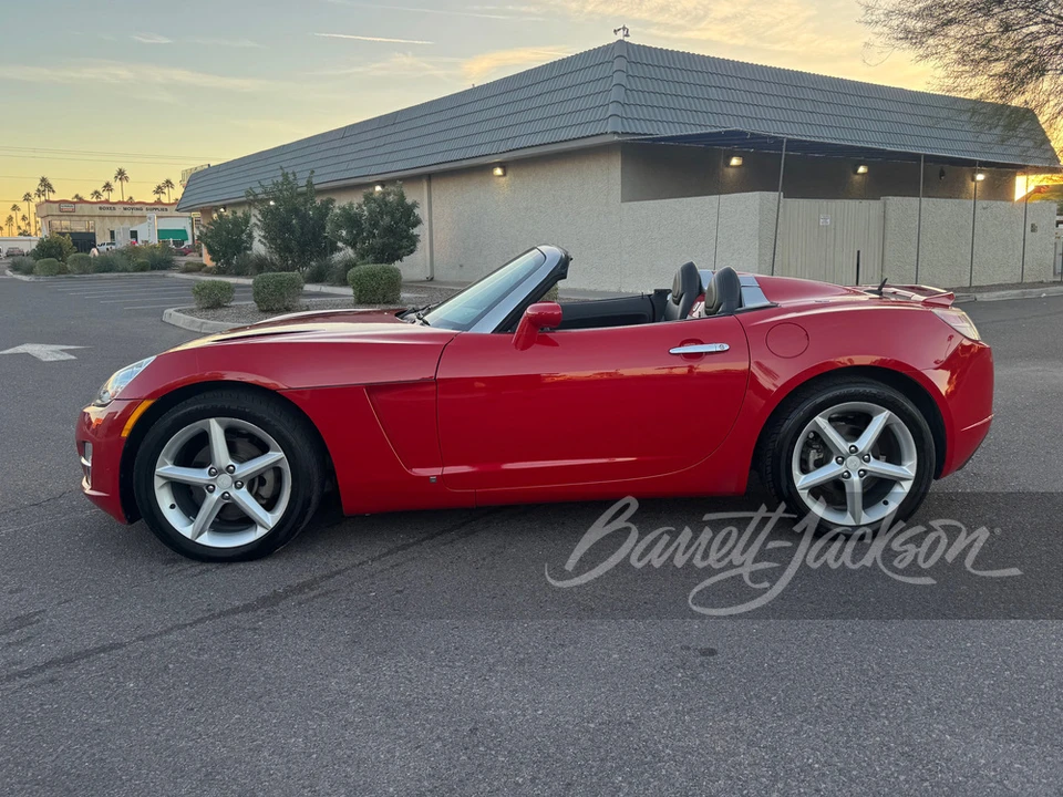 2007 Saturn Sky - Image 10 of 14