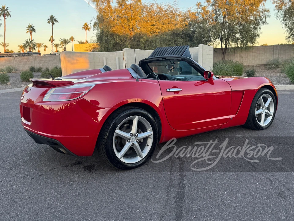 2007 Saturn Sky - Image 2 of 14