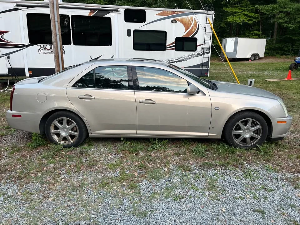 2007 Cadillac STS - Image 2 of 10