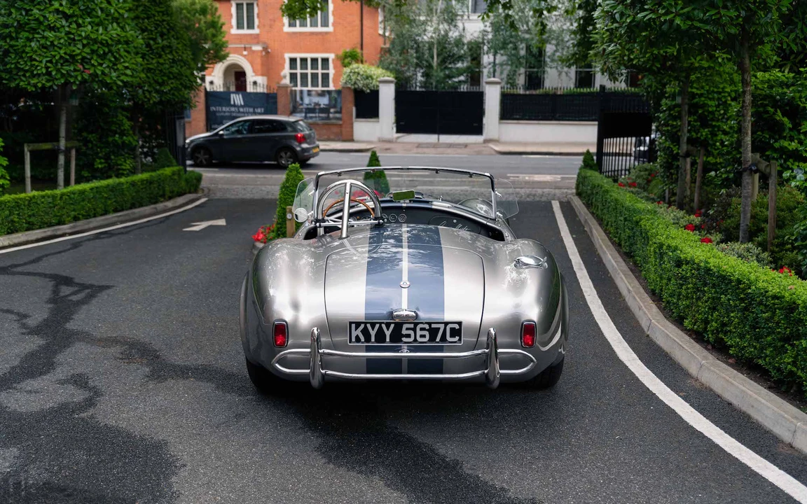 2007 Superformance - Image 10 of 31