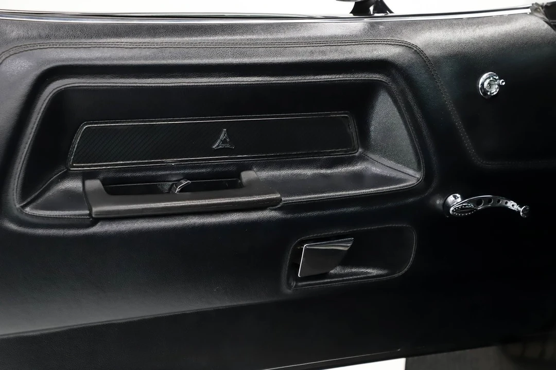 2007 Dodge Challenger - Image 8 of 31
