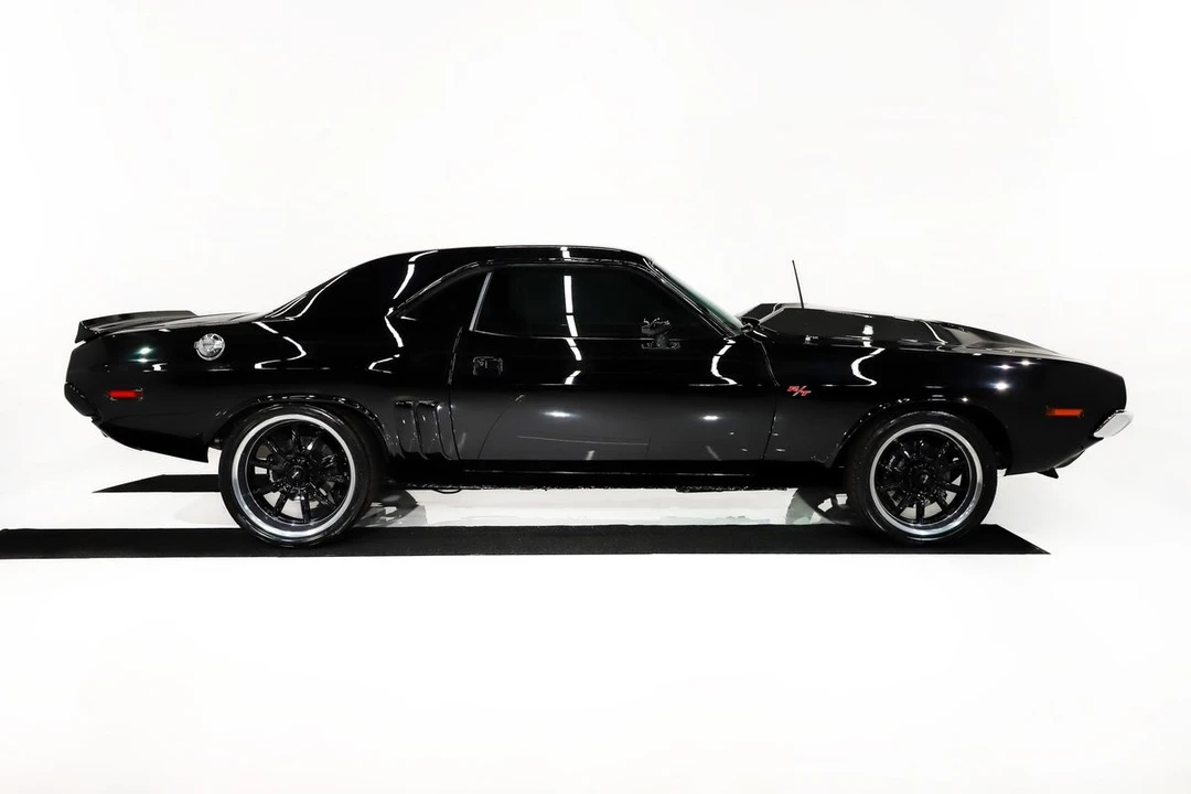 2007 Dodge Challenger - Image 14 of 31