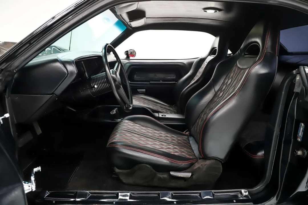 2007 Dodge Challenger - Image 28 of 31