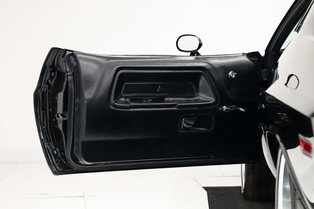 2007 Dodge Challenger - Image 7 of 31