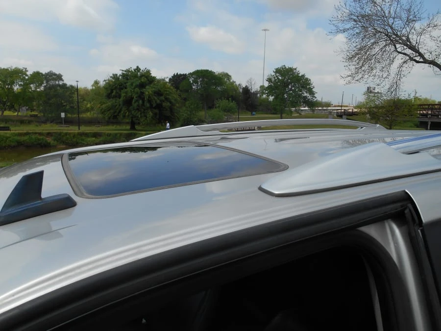 2007 Saab - Image 9 of 12