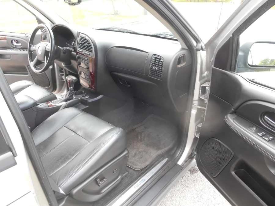 2007 Saab - Image 7 of 12