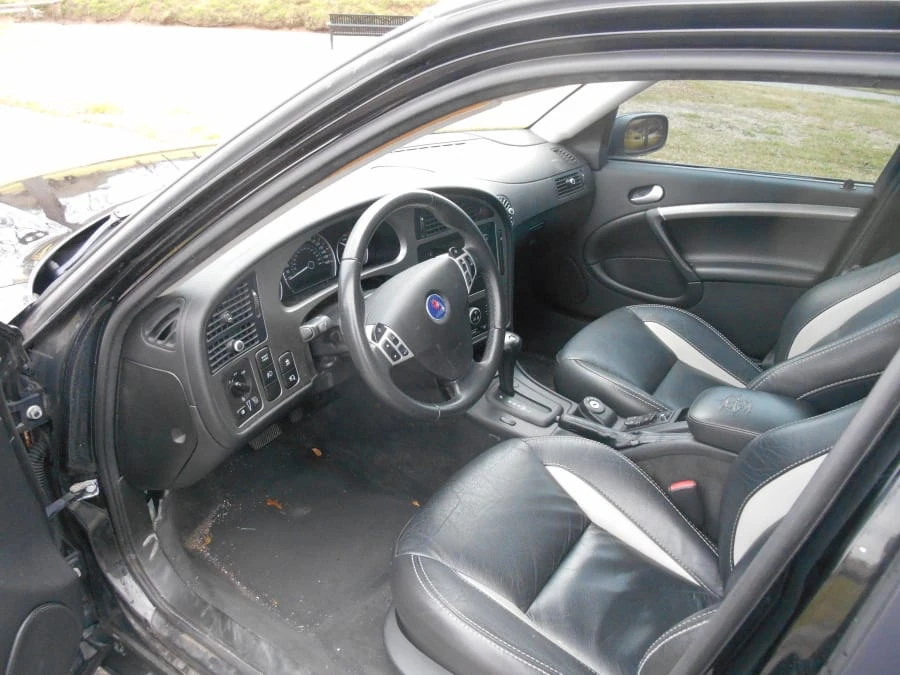 2007 Saab - Image 5 of 12