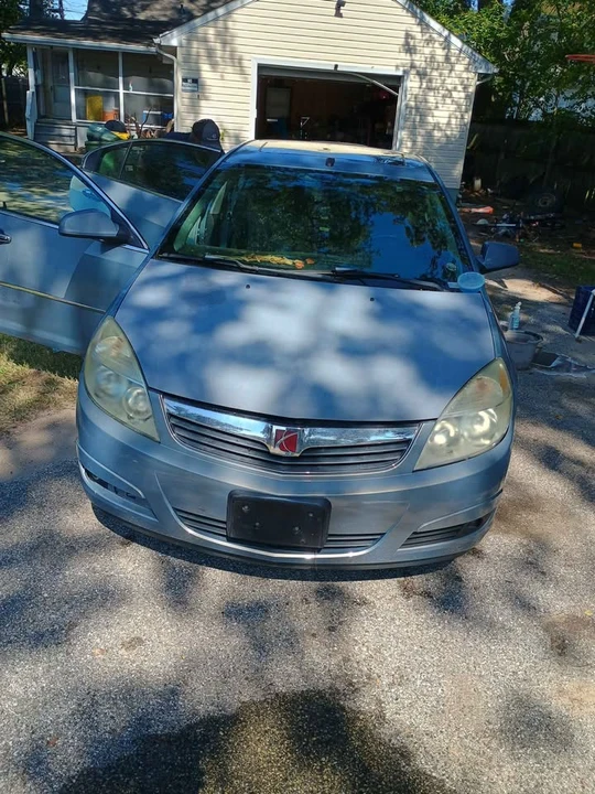 2007 Saturn - Image 2 of 8