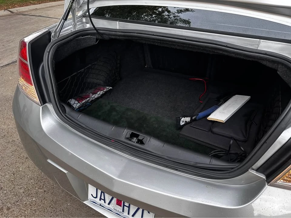 2007 Saturn Ion - Image 5 of 12