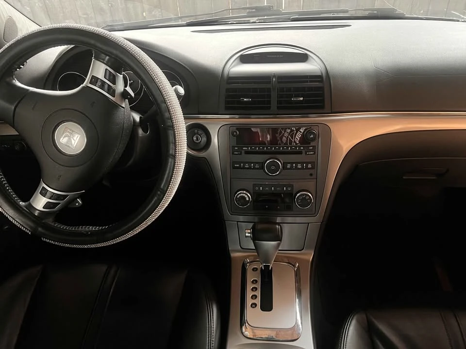 2007 Saturn - Image 4 of 4