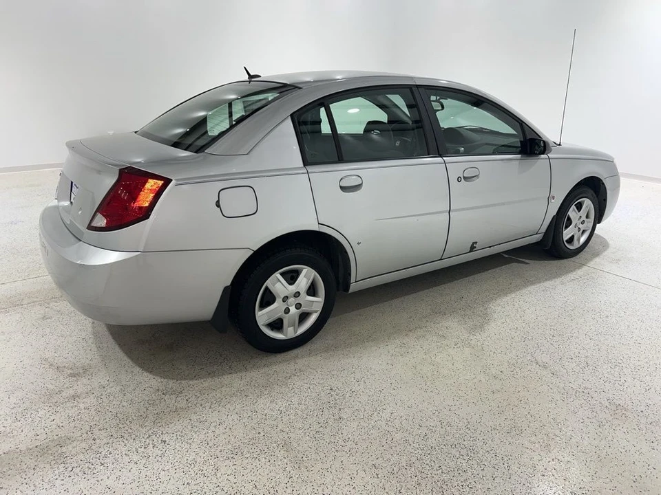 2007 Saturn Ion - Image 5 of 21