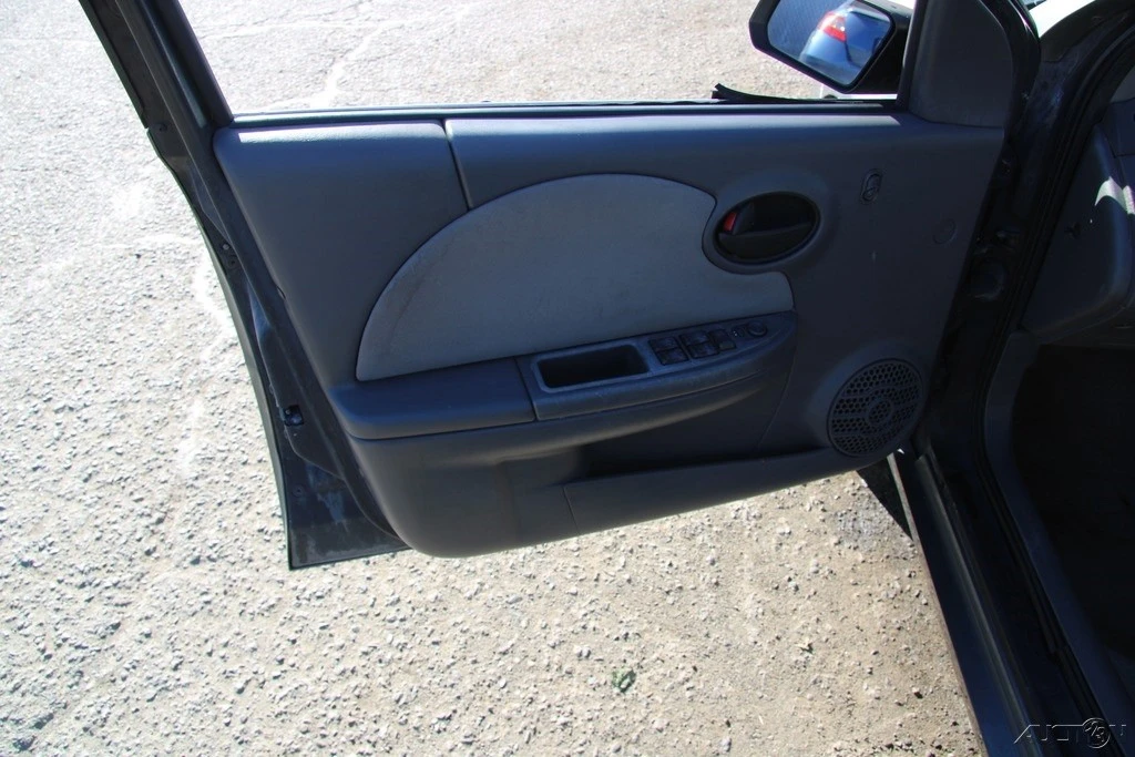 2007 Saturn Ion - Image 13 of 21