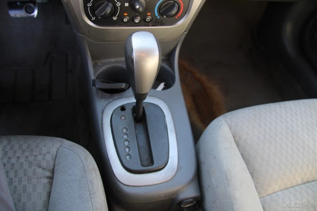 2007 Saturn Ion - Image 19 of 21