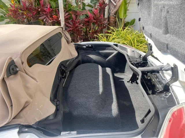 2007 Saturn Sky - Image 15 of 21