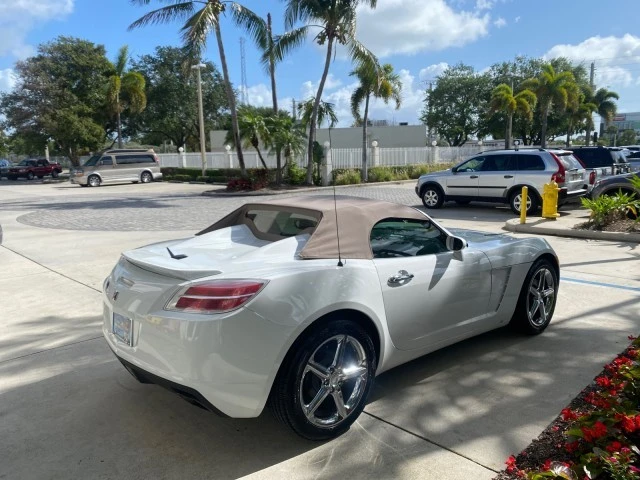 2007 Saturn Sky - Image 8 of 21
