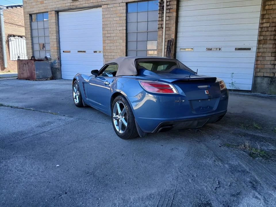 2007 Saturn Sky Red Line - Image 2 of 11