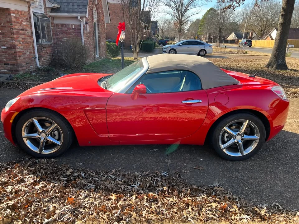 2007 Saturn Sky - Image 2 of 9