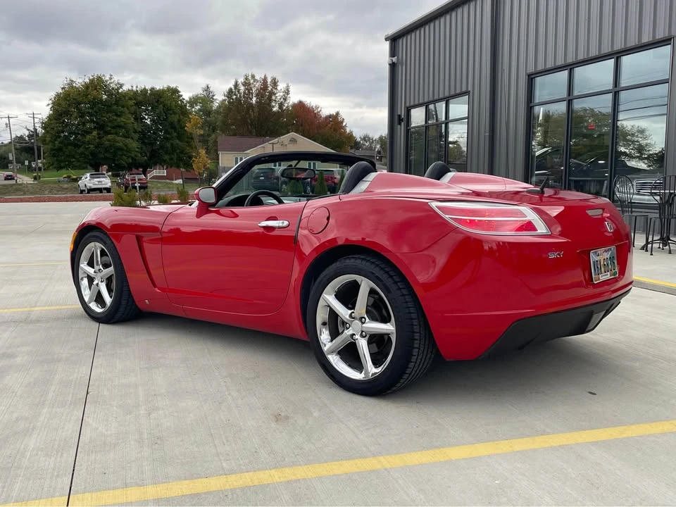 2007 Saturn Sky - Image 4 of 12