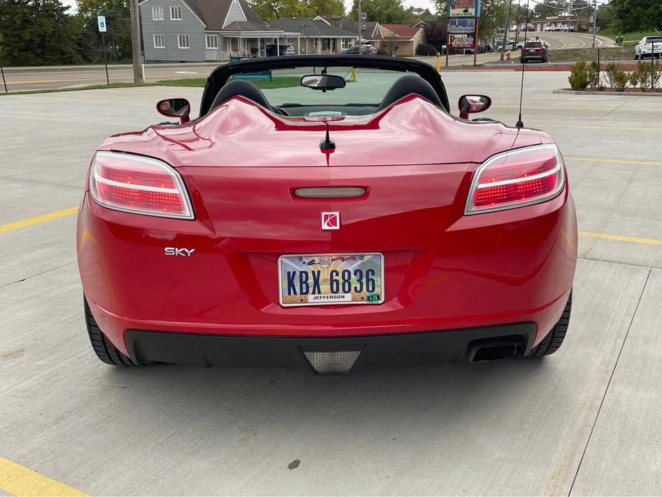 2007 Saturn Sky - Image 5 of 12