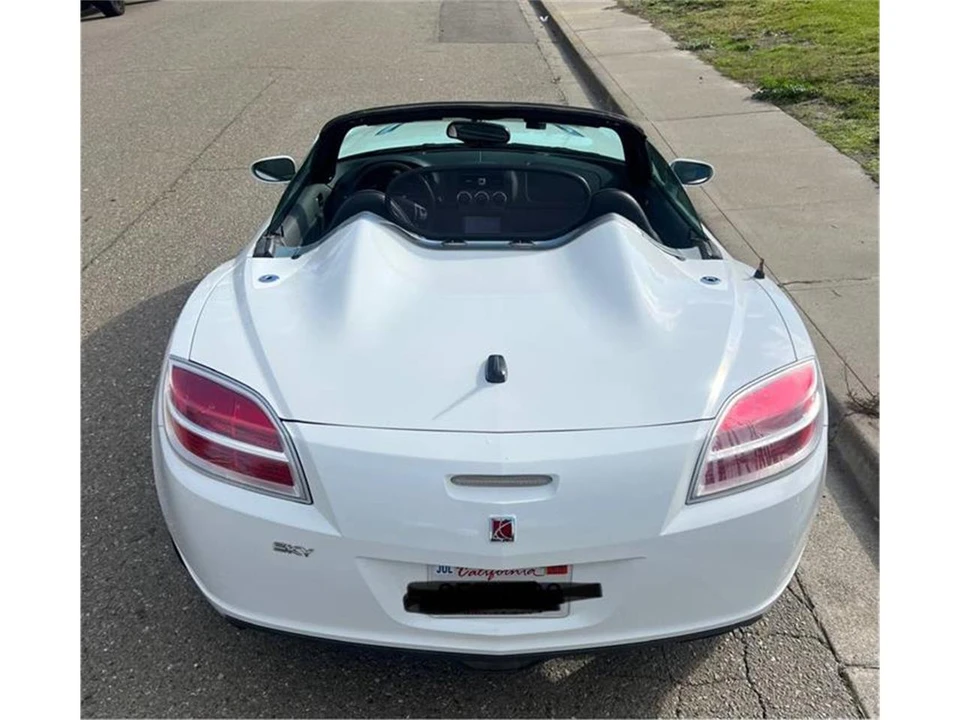 2007 Saturn Sky - Image 14 of 18