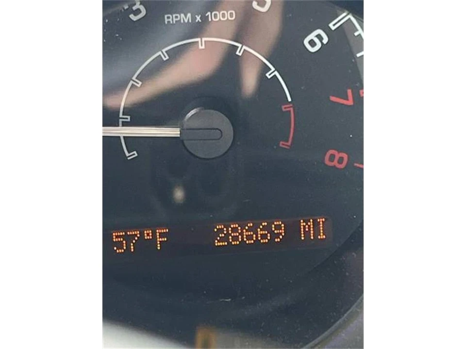 2007 Saturn Sky - Image 17 of 18