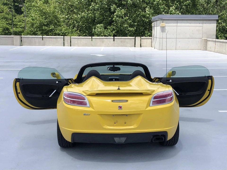 2007 Saturn Sky - Image 27 of 31