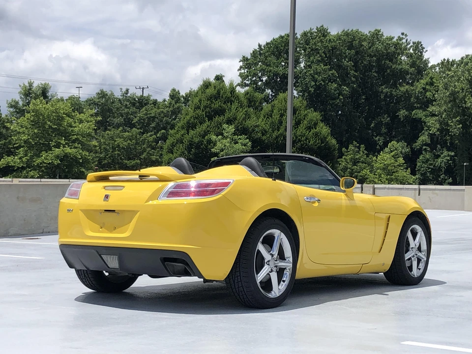 2007 Saturn Sky - Image 14 of 31